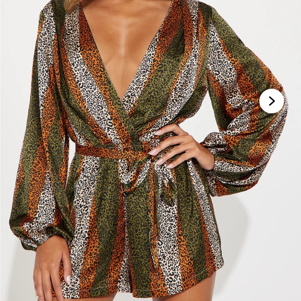 Never tamed  Print V-Neck Romper